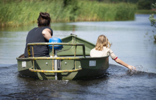 Rent a Boat at Giethoorn
